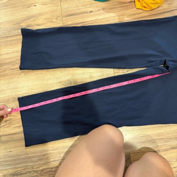 Lululemon Smooth Fit Pull-On High-Rise Cropped PantsTrue Navy - Picture 9 of 12